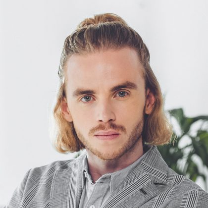 Tom W.